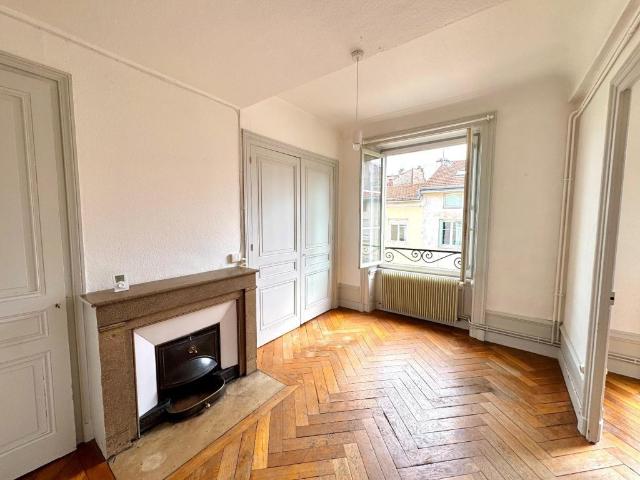 Appartement location à Saint-Étienne, Saint-etienne