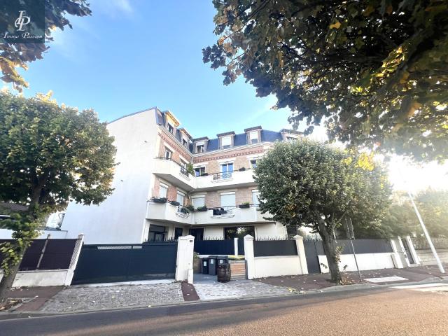 Appartement vente à Quartier Les Hauts d'Issy / Les Epinettes / Le Fort, Issy-les-Moulineaux