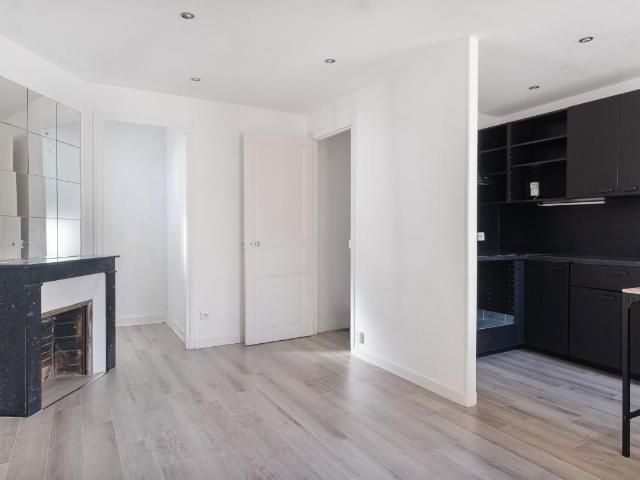 Appartement vente à Quartier Cœur de Ville, Courbevoie