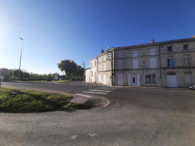 Appartement location à Saint-Jean-d'Angély, Courcelles