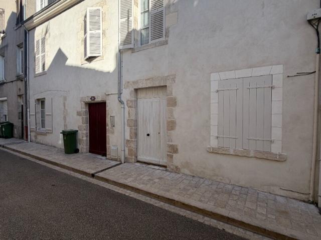 Appartement vente à Parking Place du Martroi, Orléans