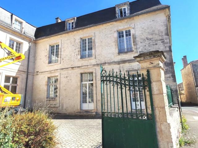 Appartement vente à Fontenay-le-Comte, Fontenay-le-comte