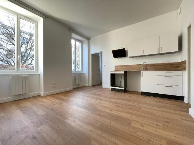 Appartement location à Saintes, Fontcouverte