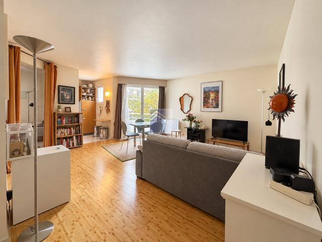 Appartement vente à Quartier Cœur de Ville, Courbevoie