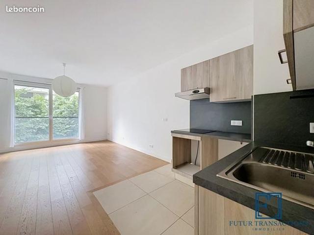 Appartement vente à Issy-les-Moulineaux, Hauts-de-Seine