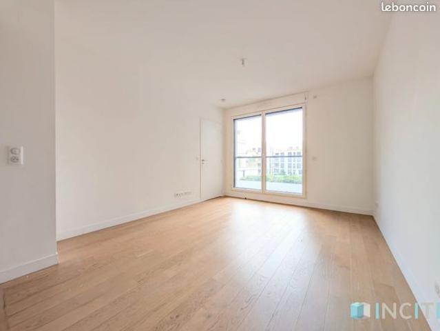 Appartement vente à Issy-les-Moulineaux, Hauts-de-Seine