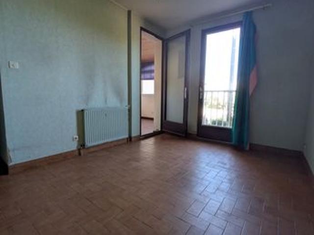 Appartement vente à Pont-Saint-Esprit, Gard