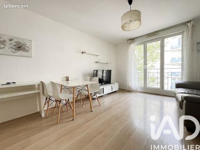 Appartement vente à Issy-les-Moulineaux, Hauts-de-Seine