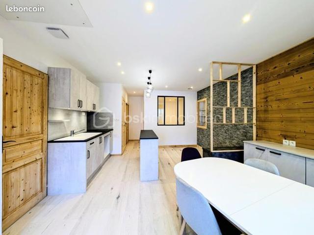 Appartement vente à Largentière, Borne