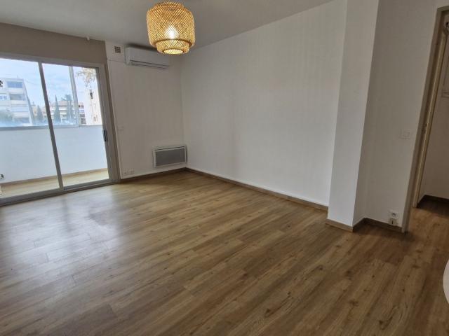Appartement vente à Arrondissement de Toulon, Le Lavandou