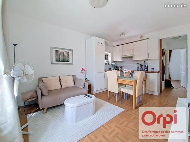 Appartement vente à Issy-les-Moulineaux, Hauts-de-Seine