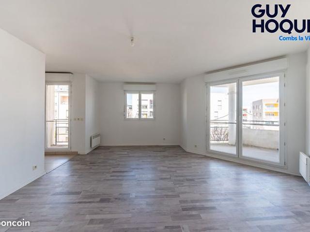 Appartement vente à Melun, Combs-la-ville