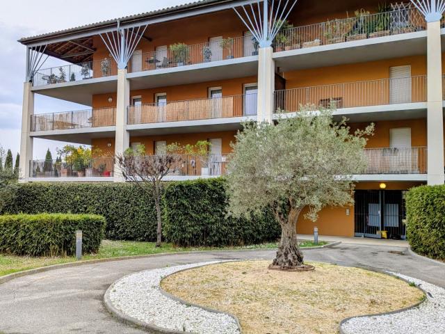 Appartement vente à Aix-en-Provence, Aix-en-provence