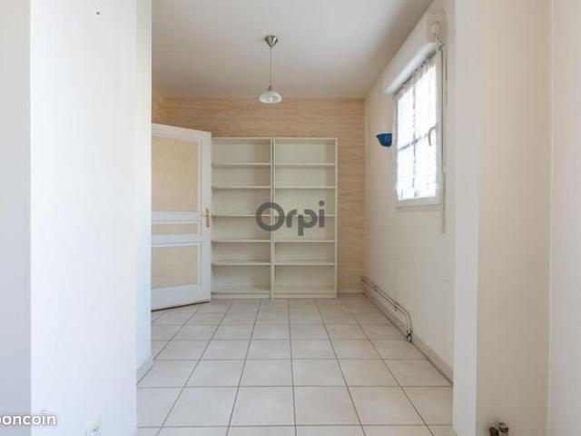 Appartement vente à Le Plessis-Robinson, Hauts-de-Seine