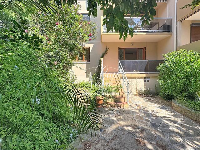 Appartement vente à Arrondissement de Toulon, Le Lavandou