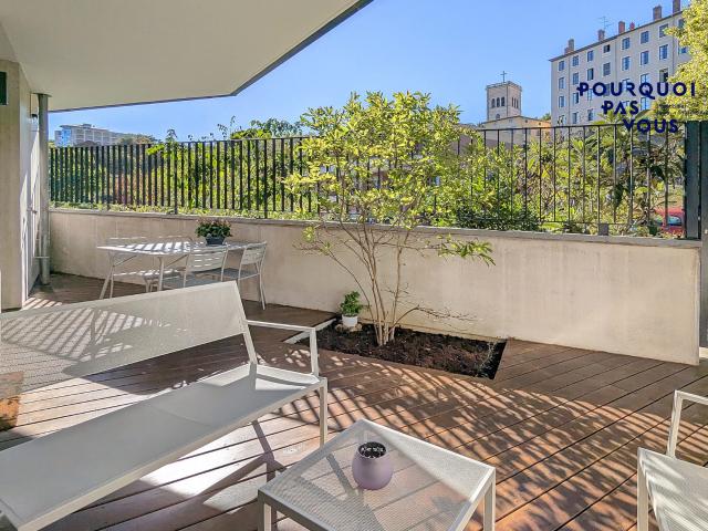 Appartement vente à Conseil de quartier Colline des funiculaires, Lyon