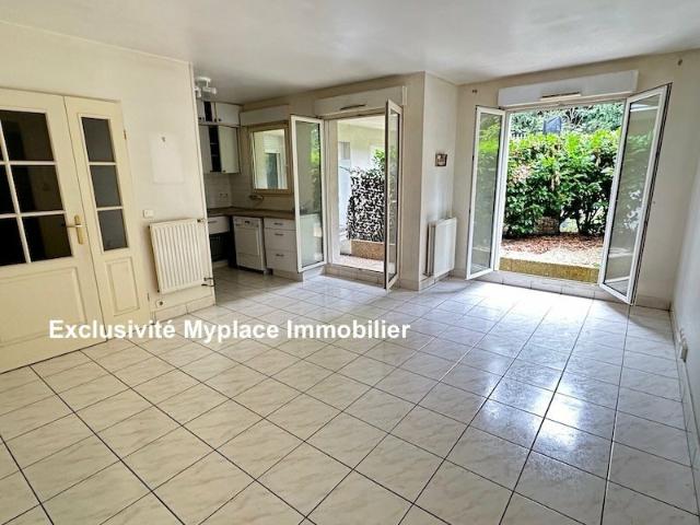 Appartement vente à France métropolitaine, Buc