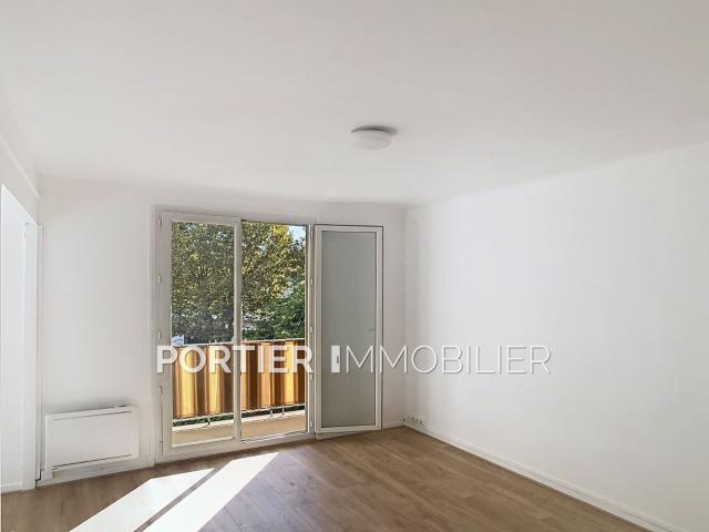 Appartement location à Vieille Ville, Antibes