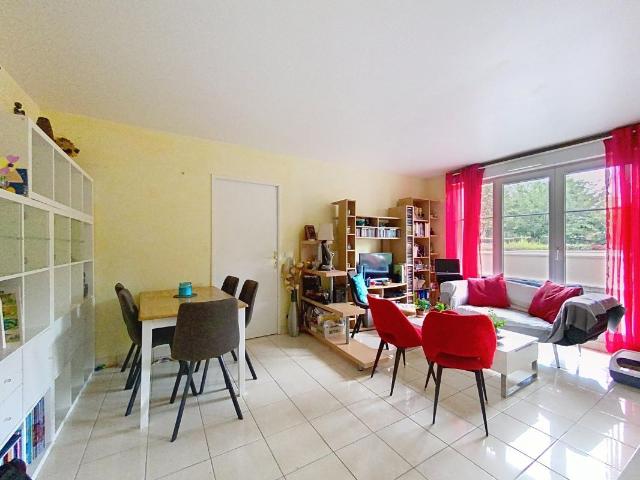 Appartement vente à Rambouillet, Voisins-le-bretonneux