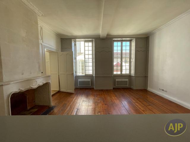 Appartement vente à Saintes