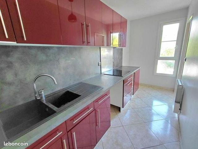 Appartement vente à Fontainebleau, Montcourt-fromonville