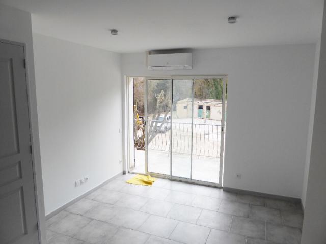 Appartement location à Arrondissement de Toulon, Signes