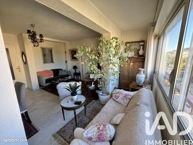 Appartement vente à Arrondissement de Toulon, Hyères