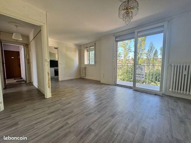 Appartement vente à Charleville-Mézières, Charleville-mézières
