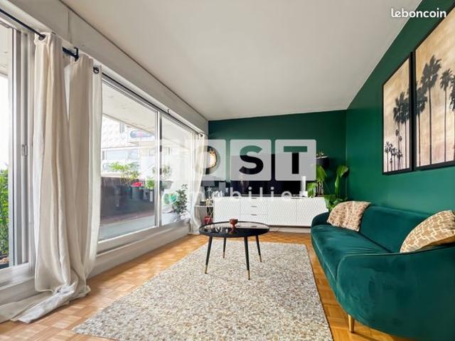 Appartement vente à Courbevoie, Hauts-de-Seine