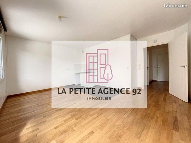 Appartement vente à Issy-les-Moulineaux, Hauts-de-Seine