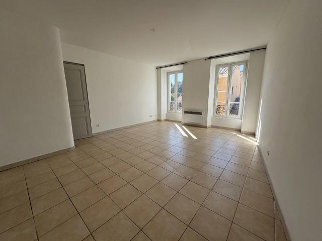 Appartement location à Jouques, Bouches-du-Rhône
