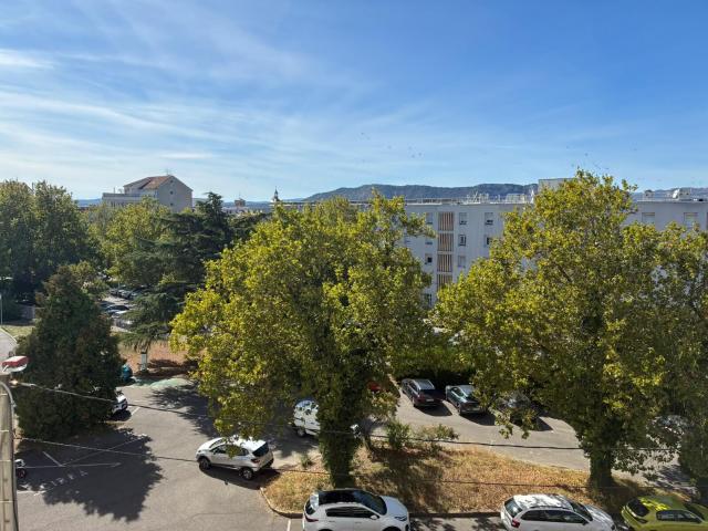 Appartement location à Le Grand Charran, Valence