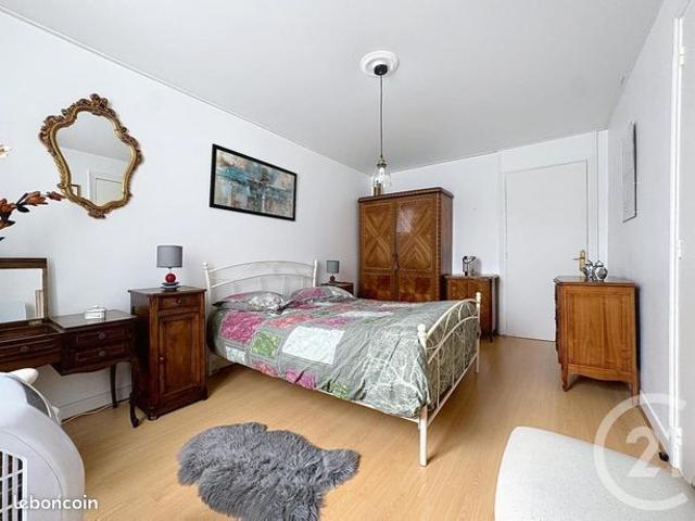 Appartement vente à Neufchâteau, Vittel