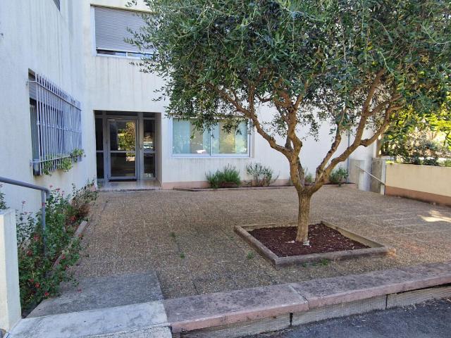 Appartement vente à Les Carmes, Nîmes