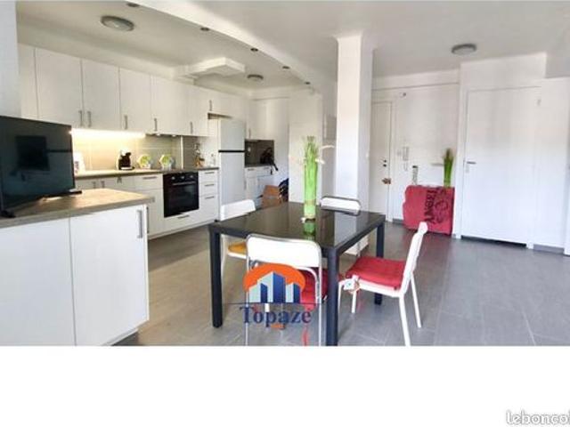 Appartement vente à Arrondissement de Draguignan, Saint-raphaël