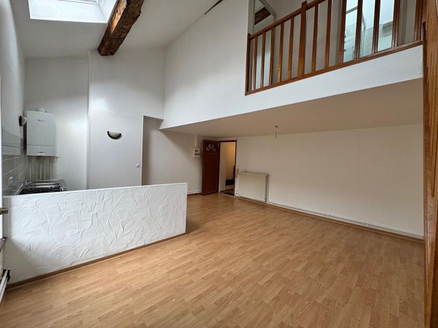 Appartement location à Charleville-Mézières, Dom-le-mesnil
