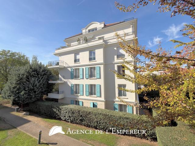 Appartement vente à Village Coteaux, Rueil-Malmaison