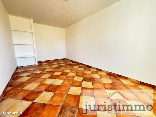 Appartement vente à Pont-Saint-Esprit, Gard