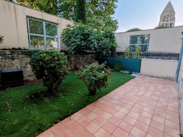 Appartement location à Saintes