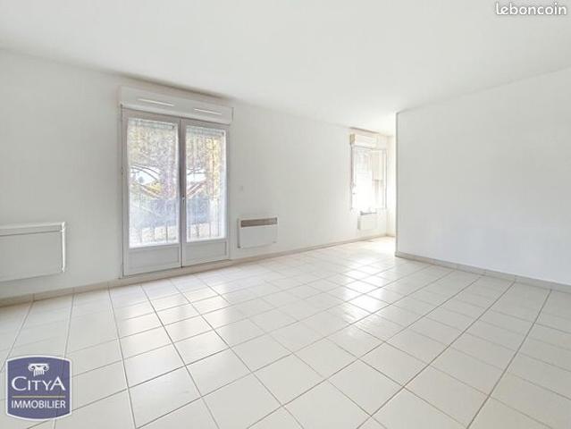 Appartement vente à Carcassonne, Villemoustaussou