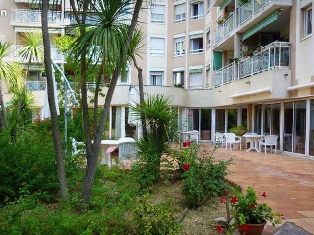 Appartement vente à Arrondissement de Toulon, Hyères