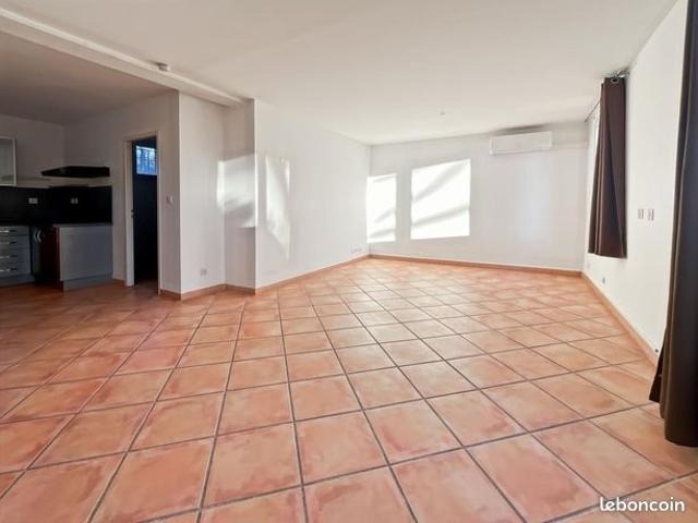 Appartement vente à Aix-en-Provence, Venelles