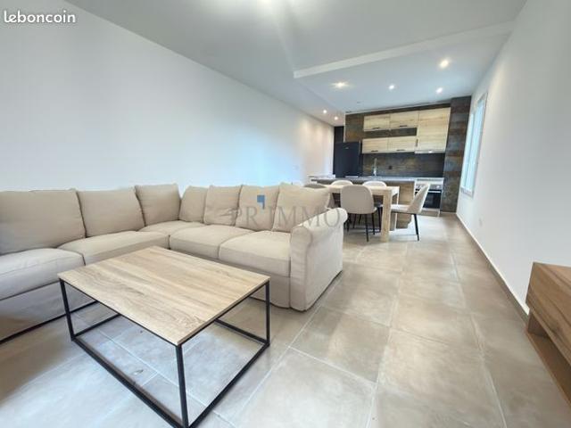 Appartement vente à Arrondissement de Draguignan, Saint-raphaël