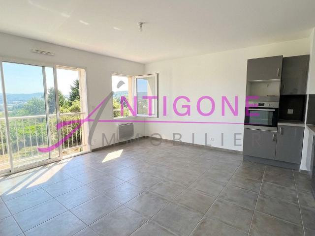 Appartement location à Arrondissement de Toulon, Ollioules