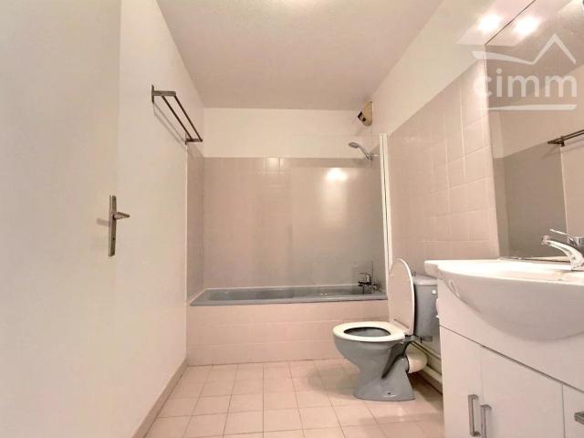 Appartement location à Gières, Quartier Le Village