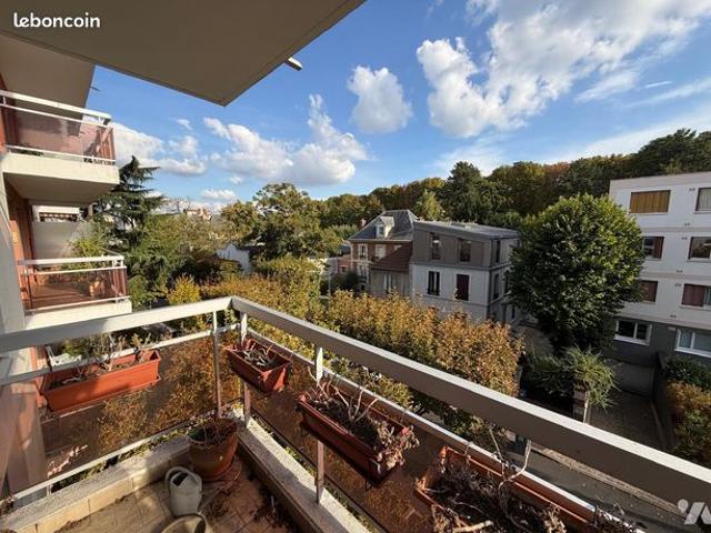 Appartement vente à Issy-les-Moulineaux, Hauts-de-Seine