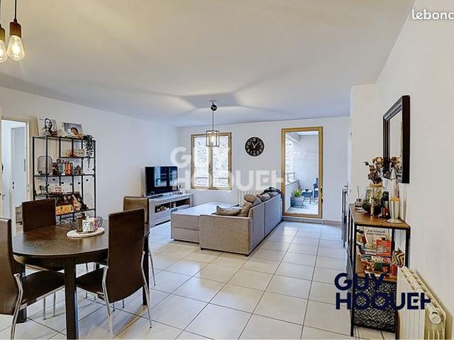 Appartement vente à Saint-Cyr-au-Mont-d'Or, Rhône