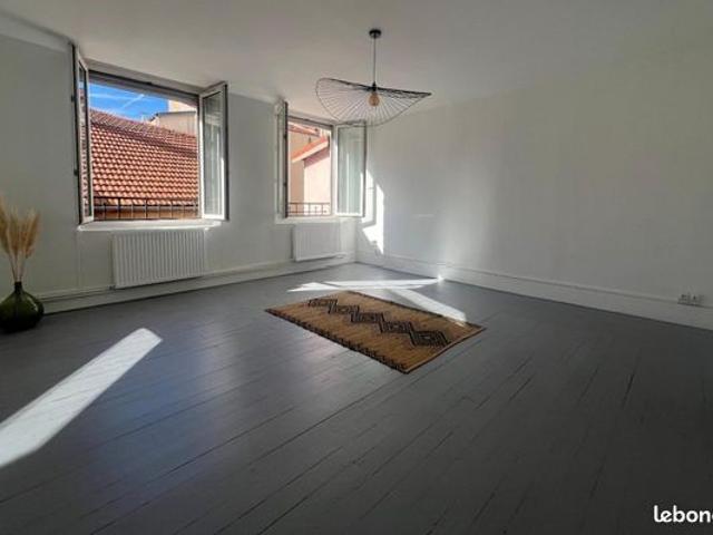 Appartement vente à Saint-Étienne, Saint-etienne