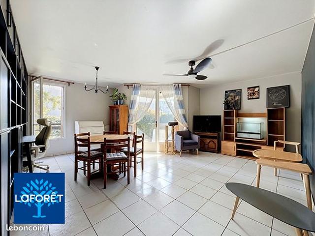 Appartement vente à Évry, Petit-bourg