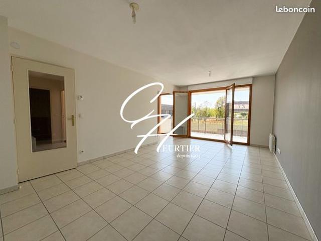 Appartement vente à La Tour-du-Pin, Montferrat
